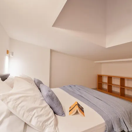Apartamento Velebos Superior - Spacious Luxury Four-room On 220 M2 - Panoramic View Of The Sea And Islands - Prestigious Location By The Sea To The New Center Of Znjan - Amenities - Free Garage Parking Space