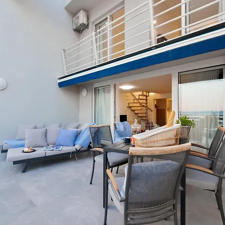 Velebos Superior - Spacious Luxury Four-room On 220 M2 - Panoramic View Of The Sea And Islands - Prestigious Location By The Sea To The New Center Of Znjan - Amenities - Free Garage Parking Space Apartamento *