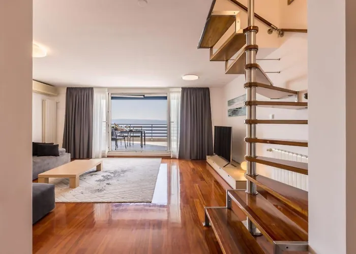 Velebos Superior - Spacious Luxury Four-room On 220 M2 - Panoramic View Of The Sea And Islands - Prestigious Location By The Sea To The New Center Of Znjan - Amenities - Free Garage Parking Space *