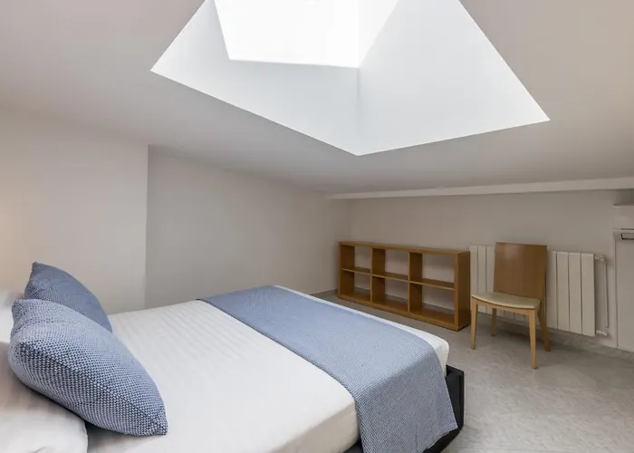 Velebos Superior - Spacious Luxury Four-room On 220 M2 - Panoramic View Of The Sea And Islands - Prestigious Location By The Sea To The New Center Of Znjan - Amenities - Free Garage Parking Space Apartmán
