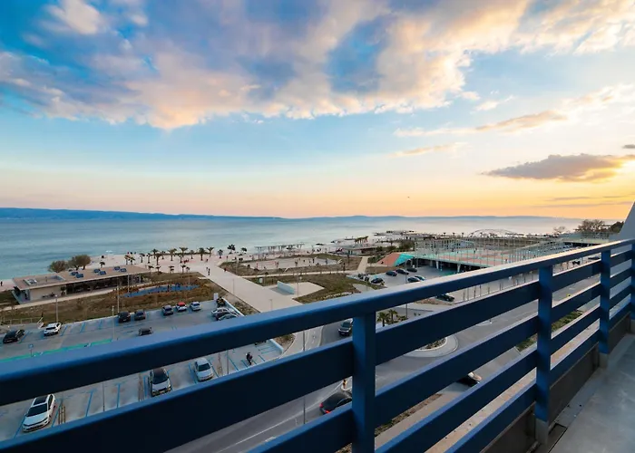 Velebos Superior - Spacious Luxury Four-room On 220 M2 - Panoramic View Of The Sea And Islands - Prestigious Location By The Sea To The New Center Of Znjan - Amenities - Free Garage Parking Space * Split