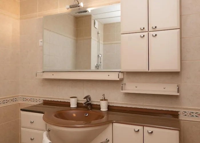 Velebos Superior - Spacious Luxury Four-room On 220 M2 - Panoramic View Of The Sea And Islands - Prestigious Location By The Sea To The New Center Of Znjan - Amenities - Free Garage Parking Space Apartmán Split